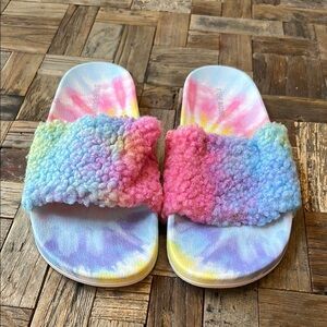 Steve Madden Shear Faux Fur Tie Dye Slide Size 9